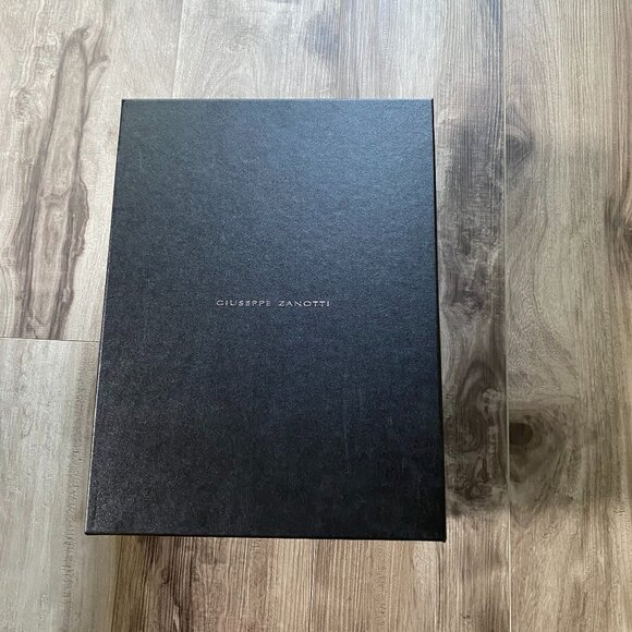 Giuseppe Zanotti Shoe Box - Picture 1 of 6